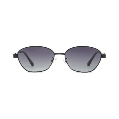 Compact Oval Metal Sunglasses with a Retro Minimalist Look