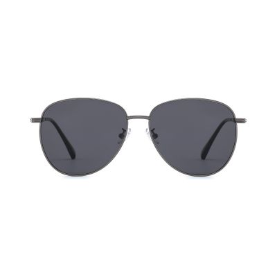 Angular Navigator Metal Sunglasses with a Bold Flat-Top Frame